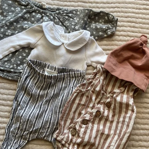 Newborn Baby Bundle - Picture 2 of 10